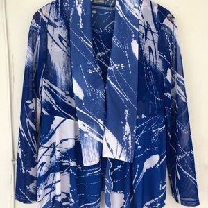 Damee blue and white twin set